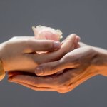 Comment pratiquer l'auto-compassion pour le bien-être : guide pratique pour prendre soin de soi