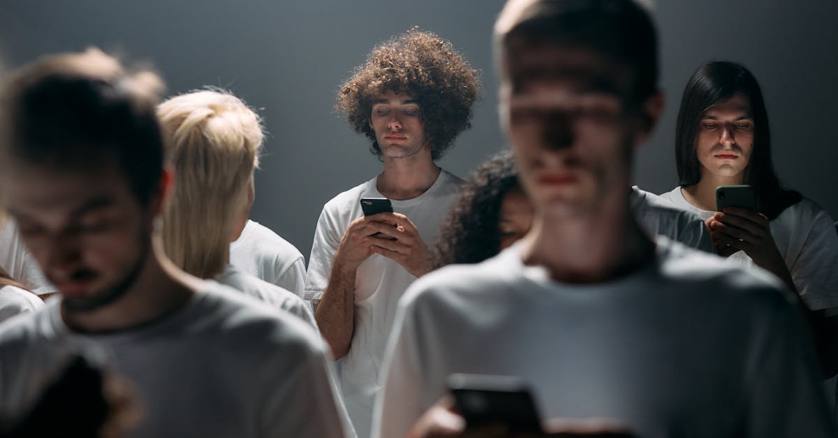 Les effets de la technologie sur la santé mentale : enjeux, risques et stratégies pour préserver votre bien-être