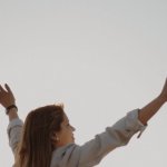 Comment pratiquer le minimalisme pour le bien-être : conseils et méthodes simples pour une vie plus sereine